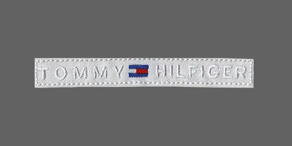 Tommy Hilfiger alargado