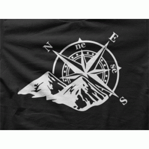 Camiseta Brujula-detalle