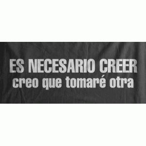 Camiseta Creer-detalle