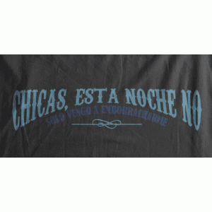 Camiseta Esta noche no-detalle