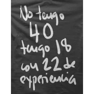 Camiseta No tengo 40 años I-detalle
