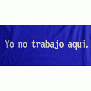 Camiseta No trabajo aqui-detalle