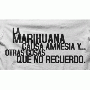 Camiseta amnesia-detalle