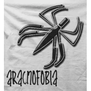 Camiseta aracnofobia-detalle