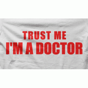 Camiseta doctor-detalle
