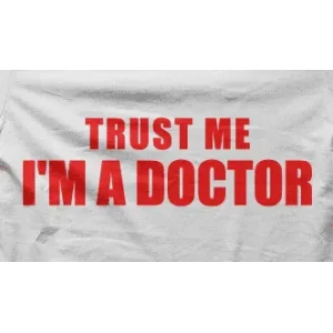 Camiseta doctor-detalle