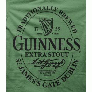 Camiseta etiqueta guinness-detalle