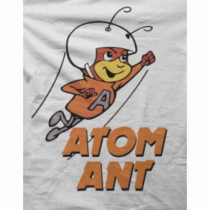 Camiseta hormiga atomica-detalle