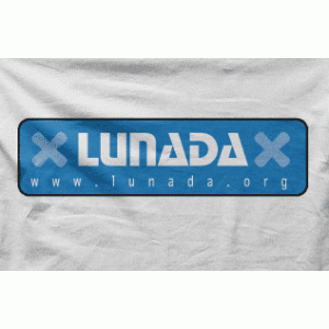 Camiseta lunada I-detalle