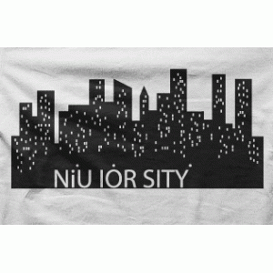 Camiseta niu ior sity I-detalle