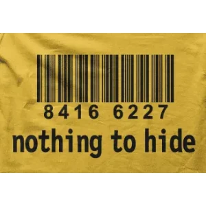 Camiseta nothing to hide-detalle