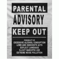 Camiseta parental advisory-detalle