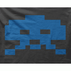 Camiseta space invaders-detalle