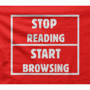 Camiseta stop reading-detalle