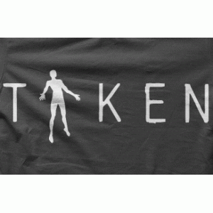 Camiseta taken-detalle