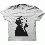 Camiseta tia con pistola