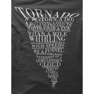 Camiseta tornado letras-detalle