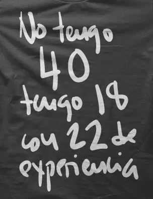 Camiseta No tengo 40 años I-detalle