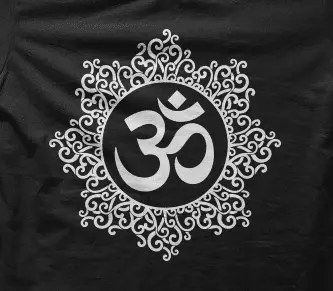 Camiseta Om-simbolo-yoga-detalle