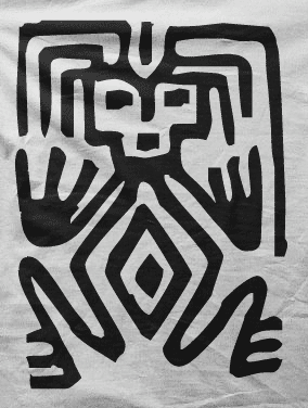 Camiseta arte tribal-detalle