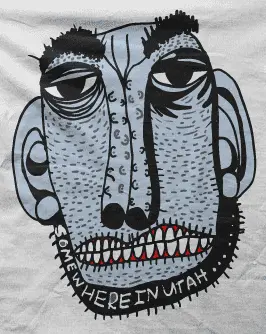 Camiseta cara tribal-detalle