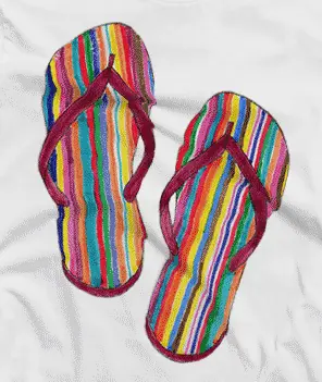 Camiseta chanclas rayitas-detalle