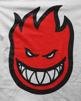 Camiseta demonio I-detalle