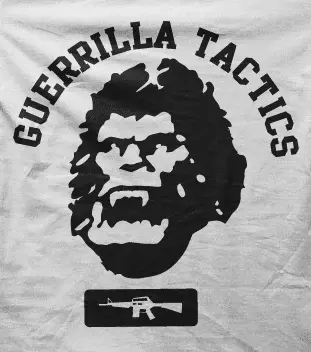 Camiseta guerrilla tactics-detalle