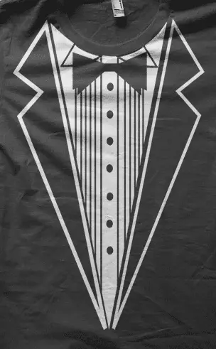 Camiseta smoking-detalle