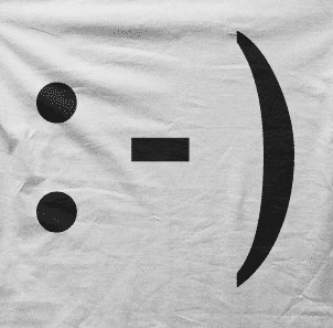 Camiseta sonrisa-detalle