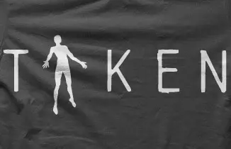 Camiseta taken-detalle
